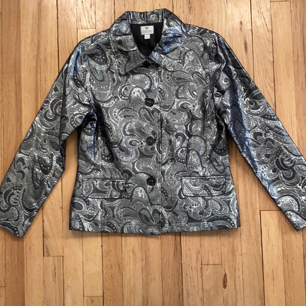 4/$20 NWOT Chico’s blazer jacket size 1